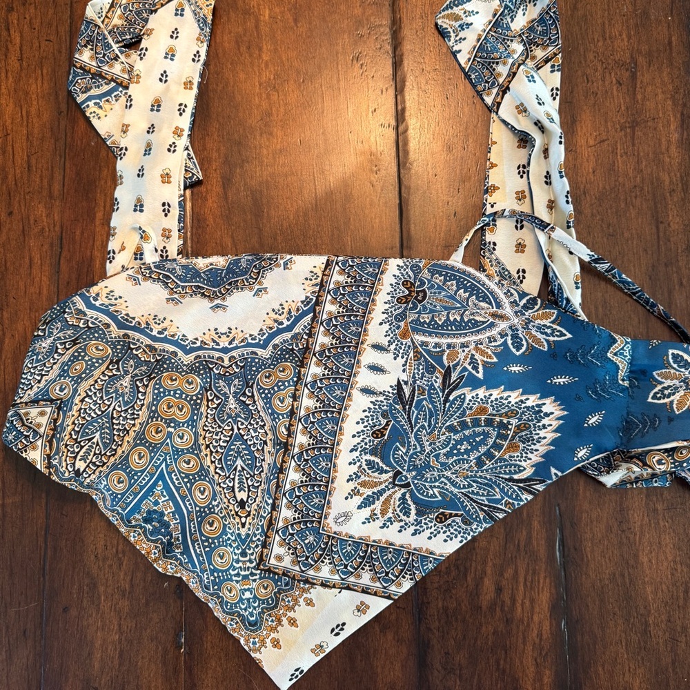 Paisley Print Women Handkerchief Top-Size Small/Medium - Picture 2 of 4